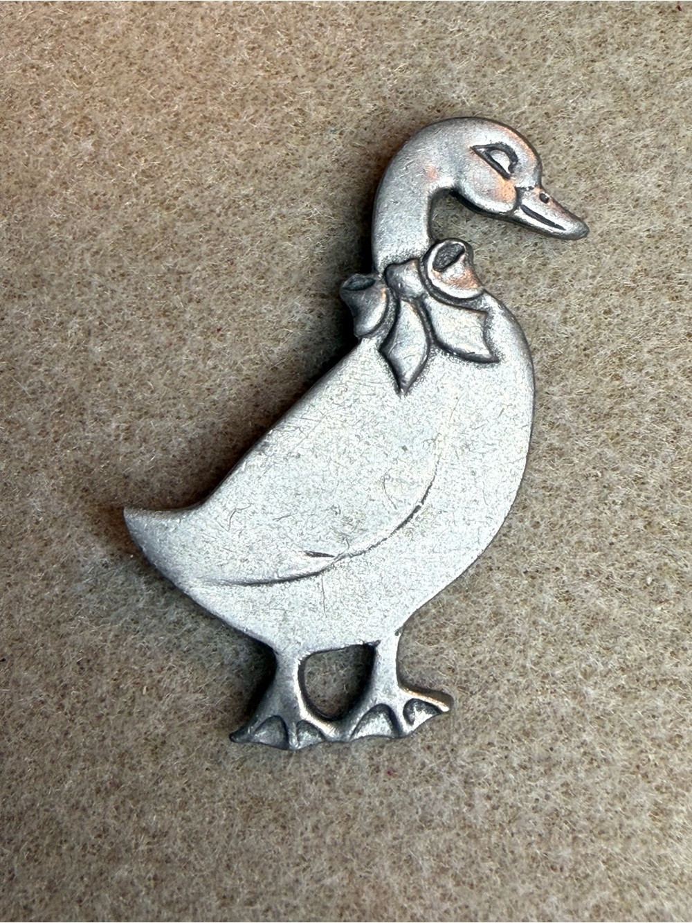 Seagull Pewter Goose Brooch with Bow- Vintage 1985